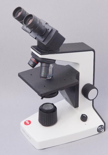 Leitz microscope